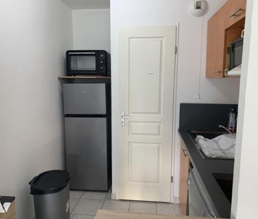 A LOUER T2 + STATIONNEMENT HENIN BEAUMONT - Photo 3