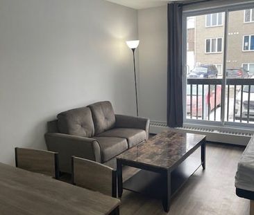 Studio 1450 LATERRIÈRE - Photo 1