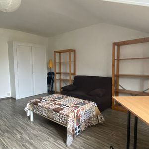 Proche Faculté de droit, T1 de 33m² ! - Photo 2