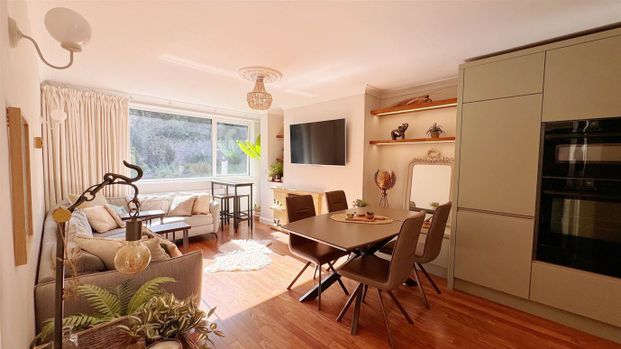 Apartment 23, Killiney Hill Park Apartments, Killiney, County Dublin - Photo 1