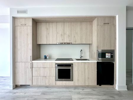 For Lease - 10 Inn On The Park Drive Unit# 2905, Toronto, Ontario - Photo 5