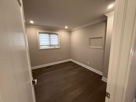 For Lease - 3941 Longo Circle Unit# 1, Mississauga, Ontario - Photo 2