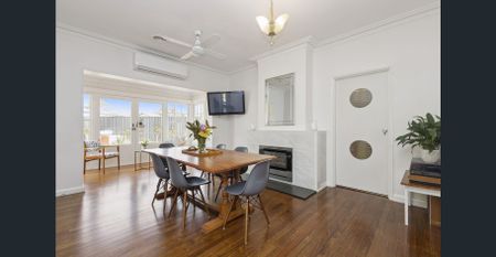 FULLY FURNISHED - AVAILABLE NOW - Photo 2