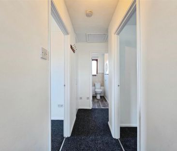 2 Bedroom Flat to Rent in Kings Road, Rushden, Northants, NN10 - Photo 4