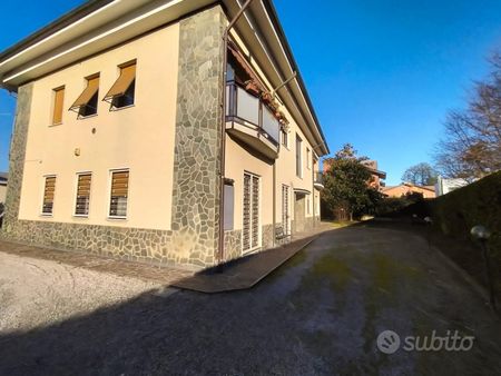 Vedano al Lambro stanza arredata in appartamento - Foto 4