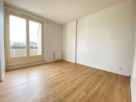 Location Appartement 2 pièces 45m² ORLEANS 45100 - Photo 3