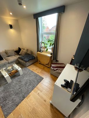 Beautiful First Floor One Bedroom Flat to Let in Withington/Disbury - Photo 1