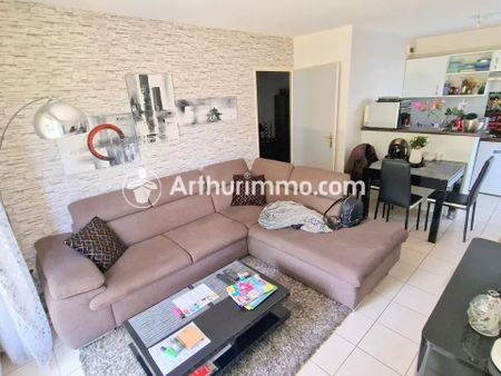 Location Appartement 2 pièces 40 m2 à Savigny-le-Temple - Photo 2