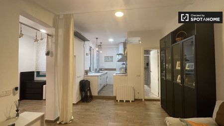 madrid, Community of Madrid 28010 - Photo 2