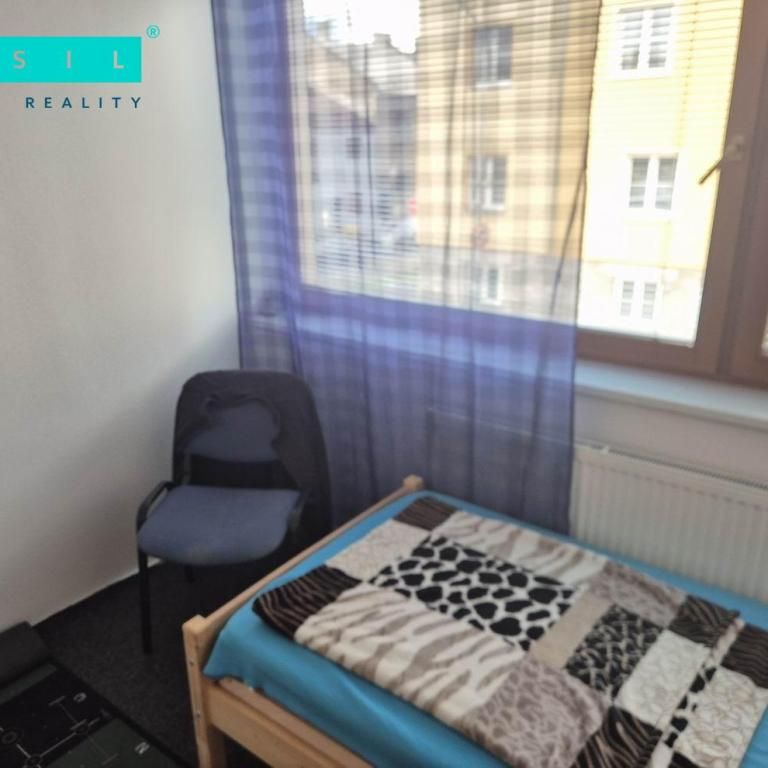 Pronájem bytu pokoj 16 m2 - Fotografie 1