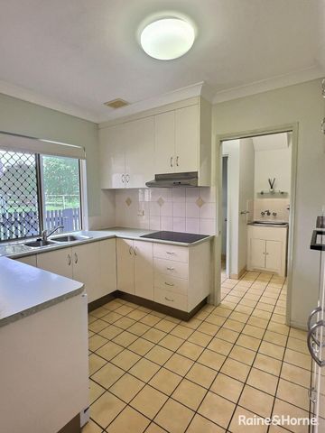 2/5 Pacific Court, Kin Kora, QLD 4680 - Photo 5