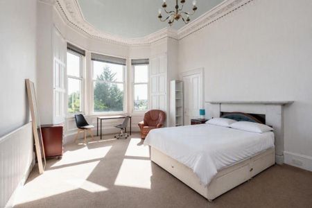5 bedroom flat to rent - Photo 2