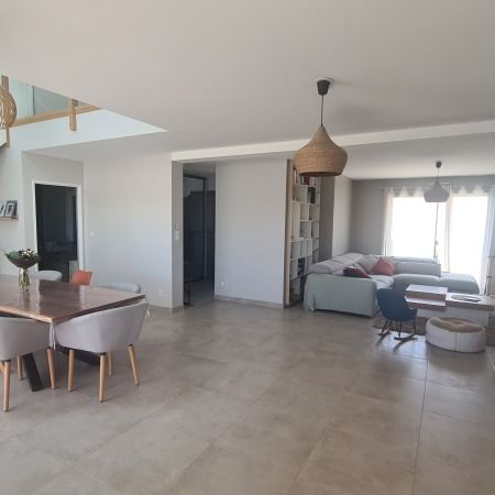 Location Maison 7 pièces 200m² MARDIE 45430 - Photo 1