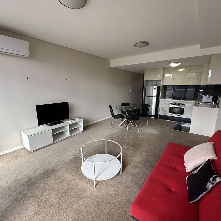 Fully Furnished Sophisticated two bedroom apartment promises urban convenience - Photo 1