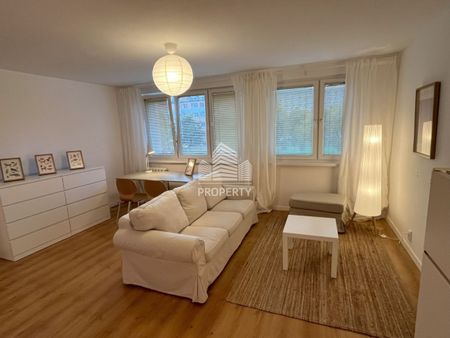 Jasna kawalerka po remoncie, blisko tramwaj i SKM - Zdjęcie 3