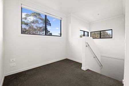 9/237 Dunns Road, Mornington - Photo 5