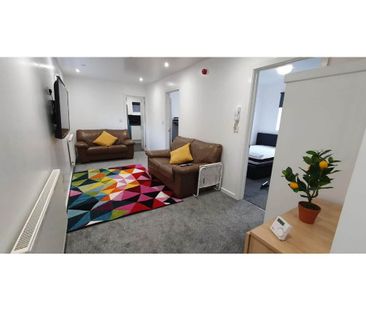 2 bedroom flat to rent - Photo 4