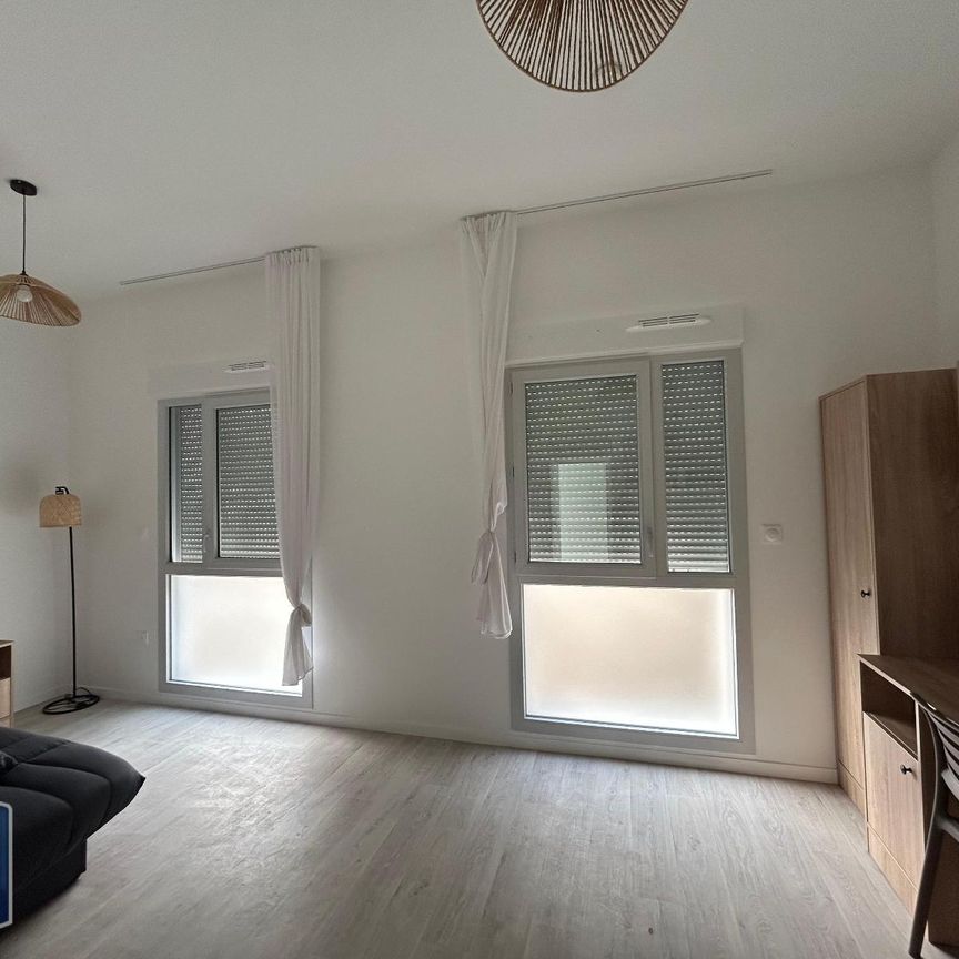 Location Appartement 1 pièce 26m² LA ROCHELLE 17000 - Photo 1