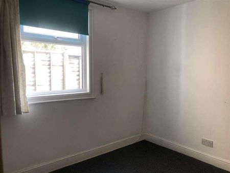 Castle Road, Bedford, MK40 - Photo 2