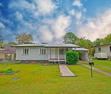 Renovated & Quiet with a Family Friendly Rear Yard - Photo 5