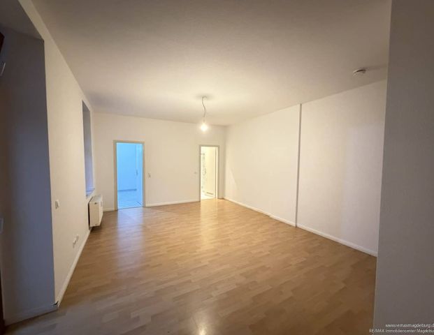 Charmante 2-Zimmer-Wohnung mit Balkon! - Foto 1