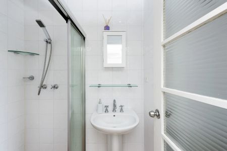 North-Facing Fully Furnished Studio Apartment In Accessible Location - Photo 2