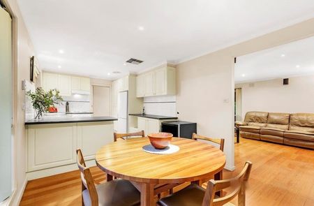 5 Shiraz Court, Bundoora VIC 3083 - Photo 3