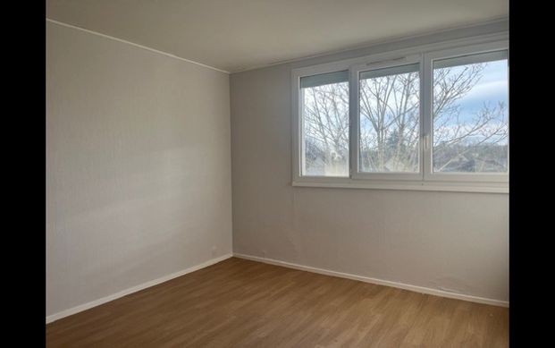 Location Appartement 4 pièces 77 m² La Châtre - Photo 1