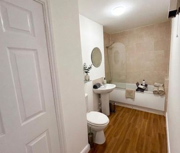 1 bedroom ground floor flat to rent - Photo 4