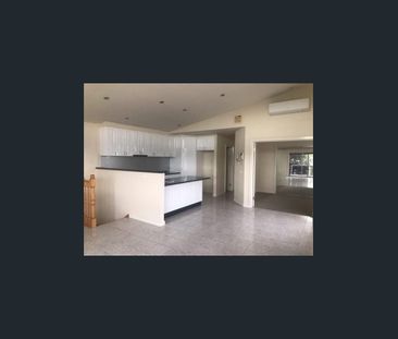 3 Bedrooms. - Great Location - Photo 5