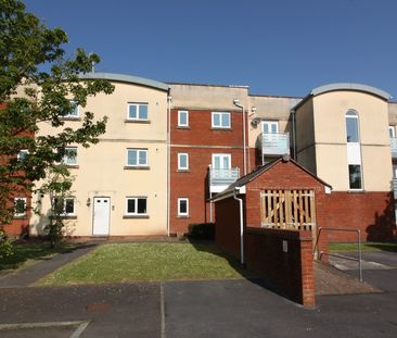 2 bed apartment to rent in Heraldry Walk, EX2 - Photo 2