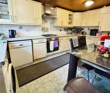 Semi-detached House to rent - Bill Street Road, Rochester, ME2 - Photo 6