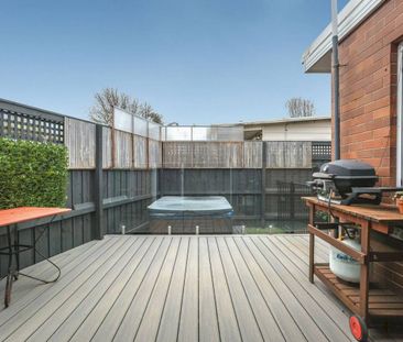 FAMILY HOME IN THE HEART OF ASPENDALE - Photo 6