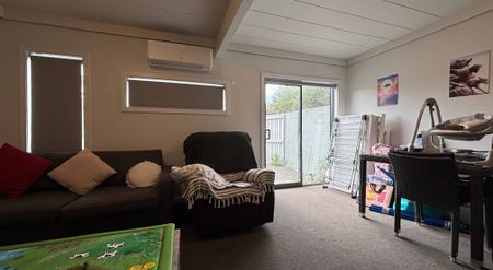 8/16 Cecil Place, Waltham - Photo 3