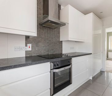 57 Laurelhill Road, LISBURN, BT28 2UH - Photo 4