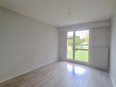 Location Appartement 3 pièces 82m² POITIERS 86000 - Photo 5
