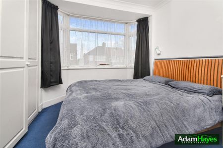 4 bedroom semi-detached house to rent - Photo 3