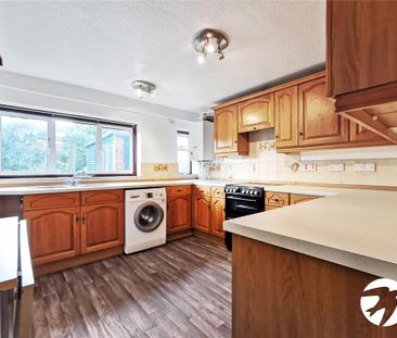 2 bedroom bungalow to rent - Photo 1