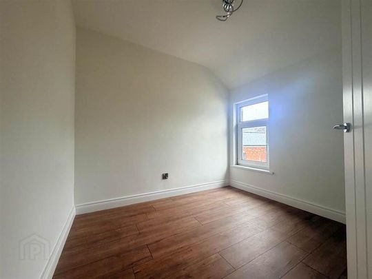 15 Victoria Gardens, Dunmurry, Belfast, BT17 0AG - Photo 1