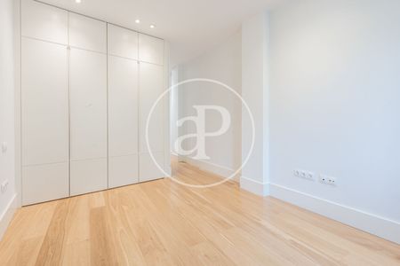 Flat for rent in Almagro (Madrid) - Photo 3