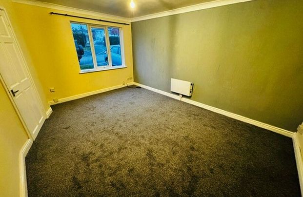 Pebworth Grove, Dudley, DY1 2BQ - Photo 1