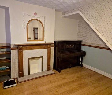 3 bedroom terraced house to rent - Photo 3