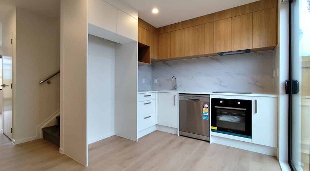 Perfect Family Home - Photo 1