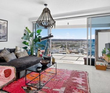 32307/9 Lawson Street, Southport QLD 4215 - House For Rent | Domain - Photo 2