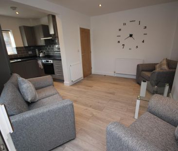 1 bedroom in a house share to rent - Photo 1