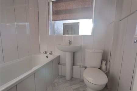 2 bed ground floor flat to rent in Rosewood Court, Marton-in-cleveland, TS7 - Photo 5