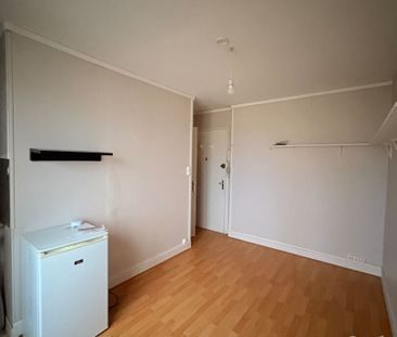 Location Appartement 1 pièce 13m² - Photo 4