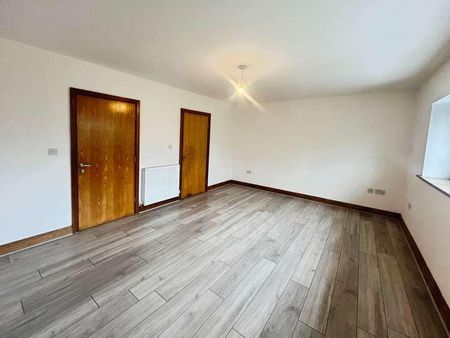 Byron Road, Greenmount, BL8 - Photo 2