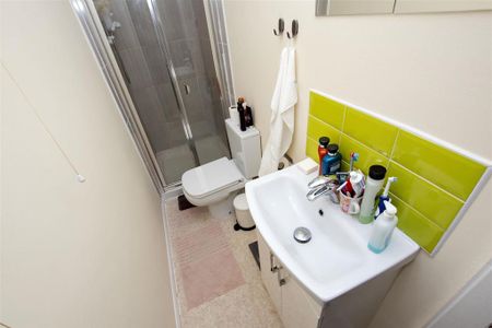 4 bedroom house to rent - Photo 3