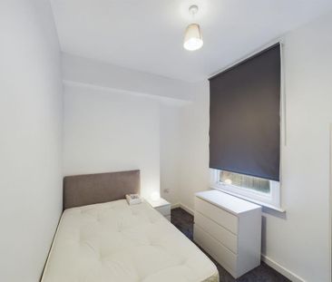 6 bedroom house of multiple occupation to rent - Photo 2